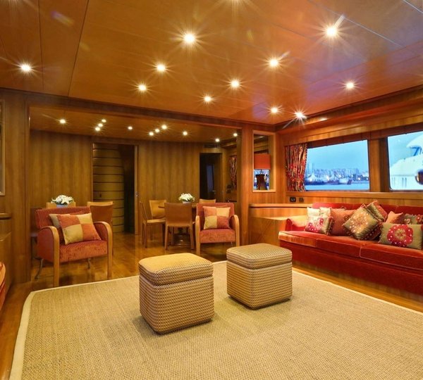 Motor Yacht SUMMER DREAMS Double Cabin Luxury Yacht Browser by